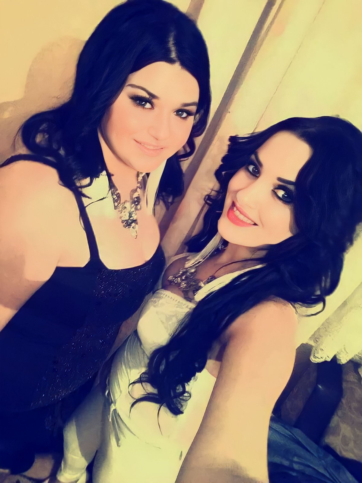 Zumreta Behadarević nastavlja porodičnu tradiciju, sestra Aldine Bajić osvaja muzičku scenu Zumreta Behadarević nastavlja porodičnu tradiciju, sestra Aldine Bajić osvaja muzičku scenu